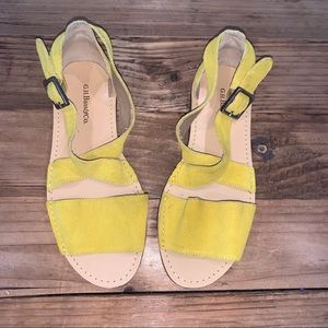 G.H. Bass & Co. Suede Yellow Flats Size 6.5